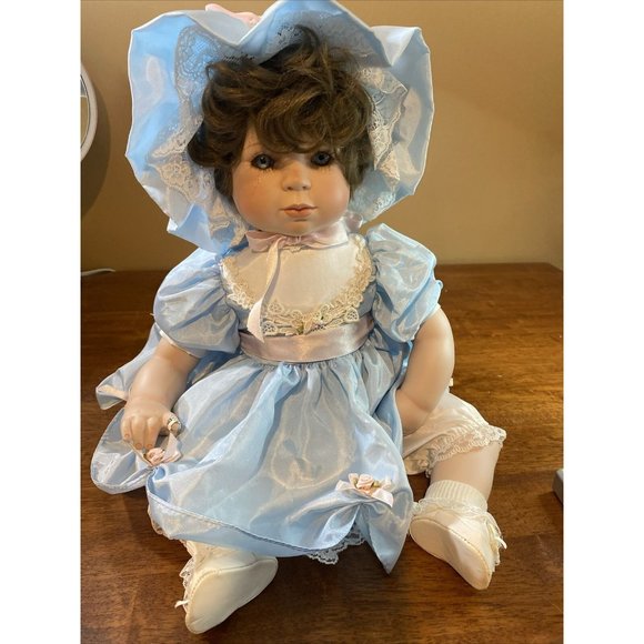 World Gallery Kimberly Ann COA no box - Picture 1 of 7